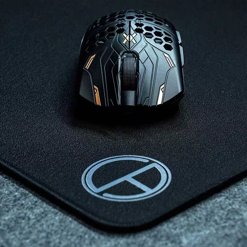 1 PC Meow Gaming Gear MGG Ultr - đánh giá và giá Esports Gaming Gear